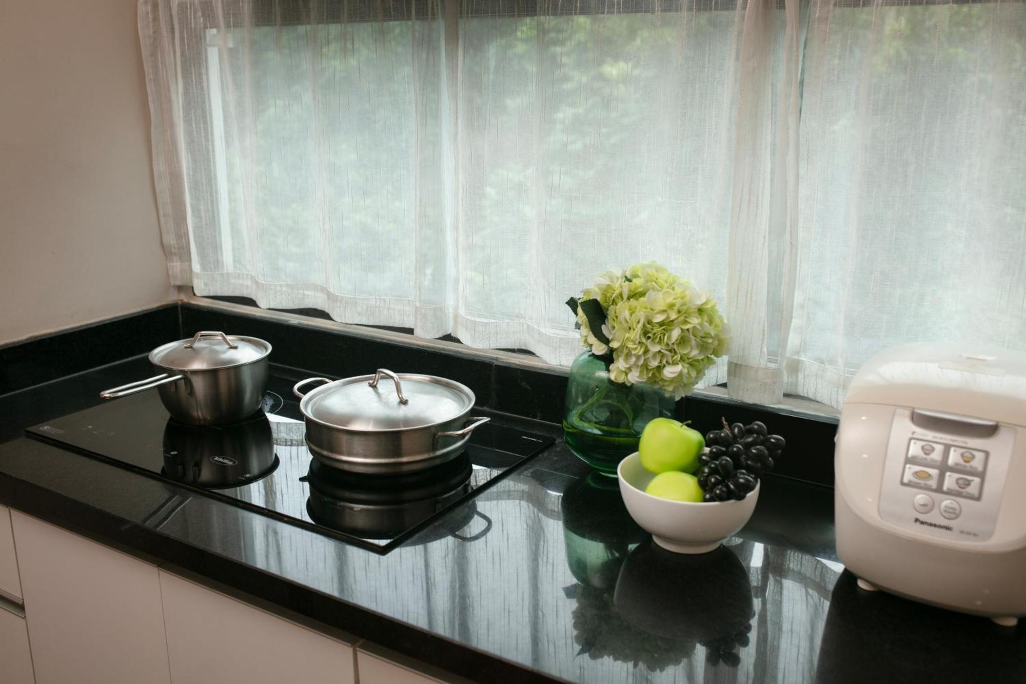 Hb Serviced Apartment - 12 Tran Quy Kien Hanoi Zewnętrze zdjęcie